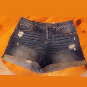 Time and Tru Mid-Rise Jean Shorts
